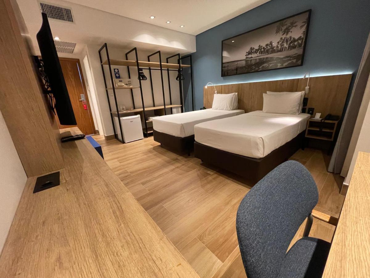 Hotel Senac Ilha Do Boi Vitória Kültér fotó A room at the hotel