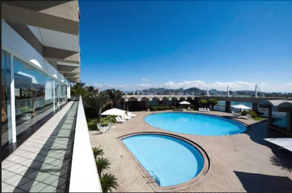 Hotel Senac Ilha Do Boi Vitória Kültér fotó Swimming pool