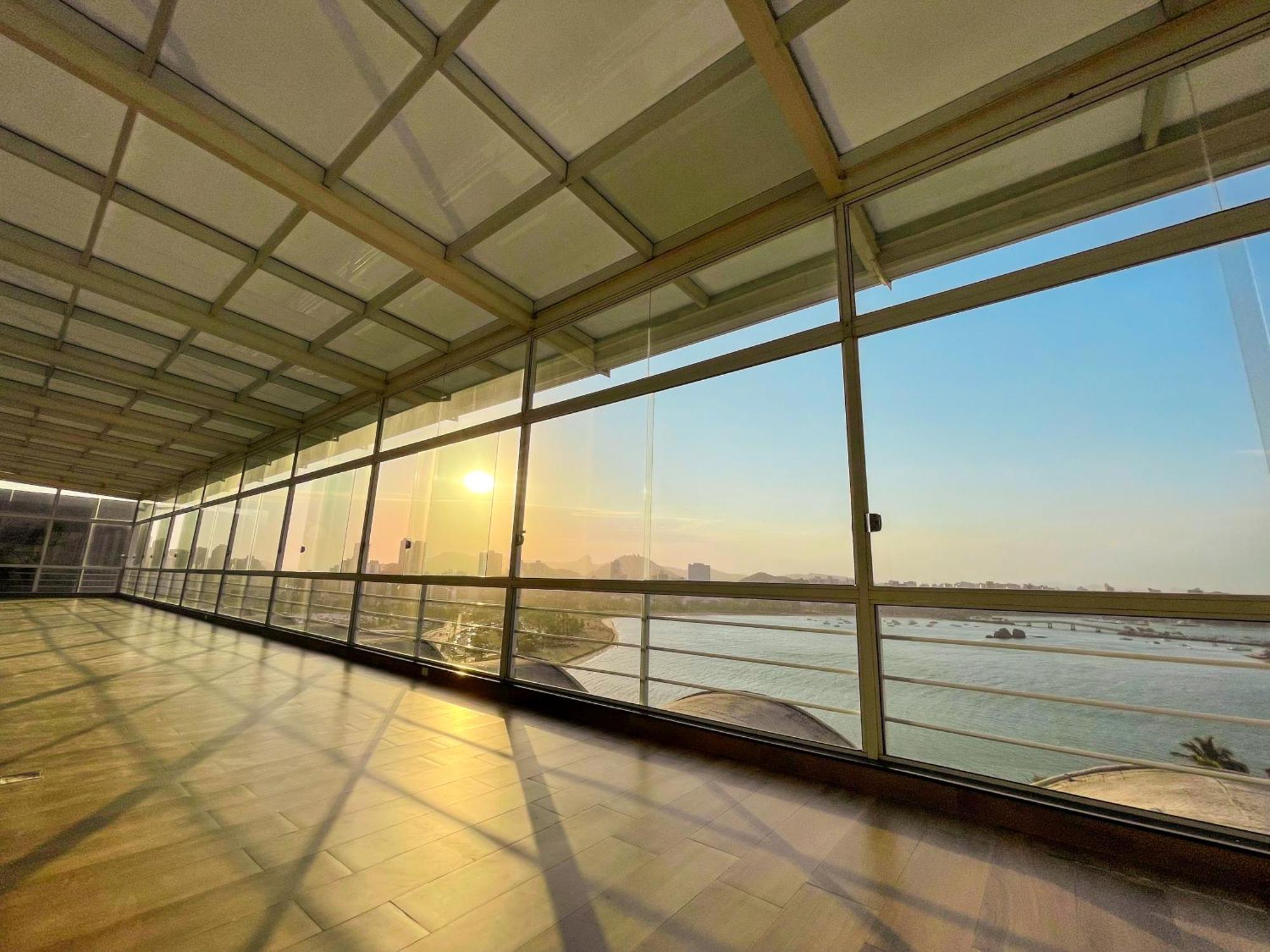 Hotel Senac Ilha Do Boi Vitória Kültér fotó The interior of the airport