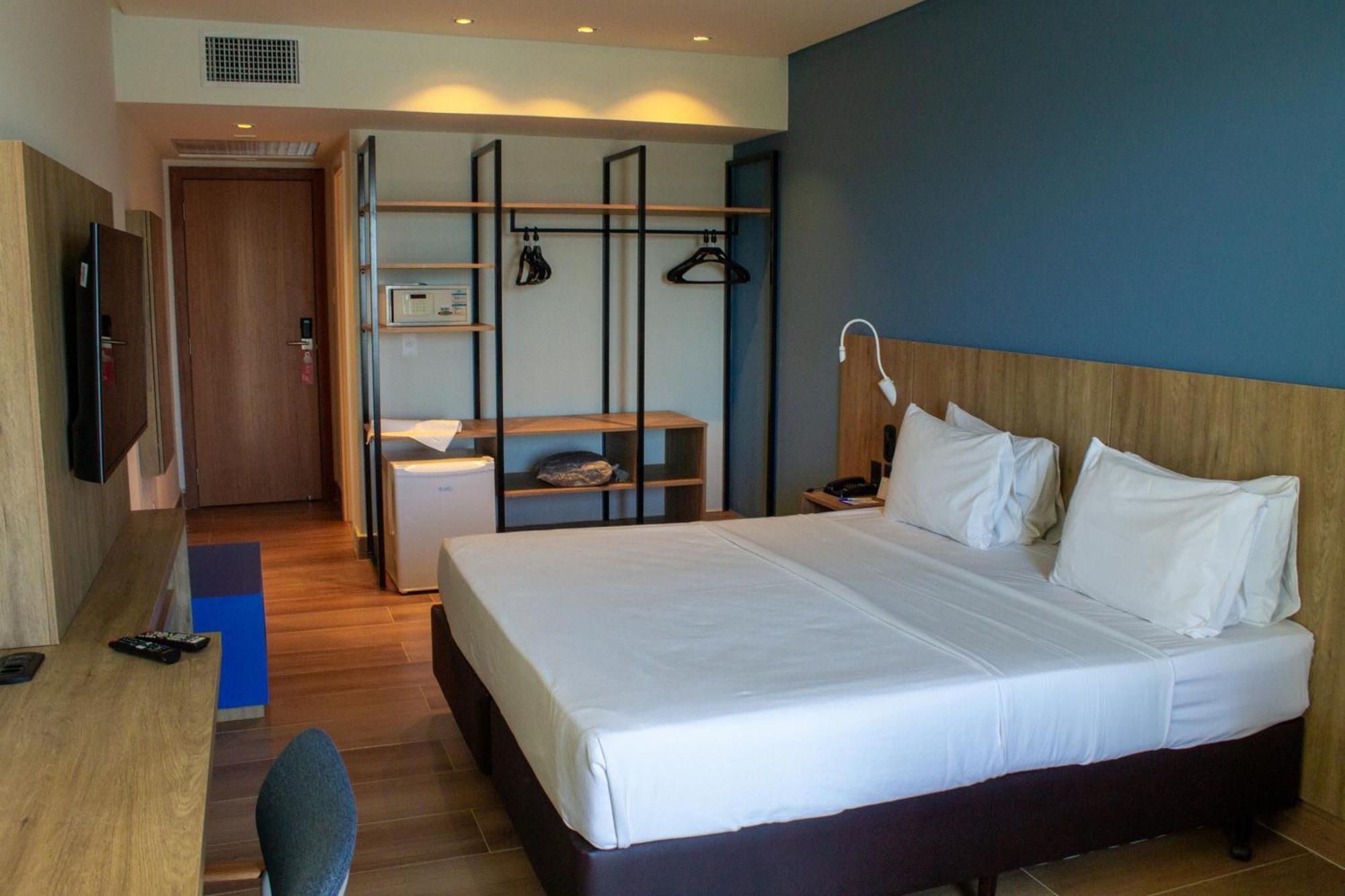 Hotel Senac Ilha Do Boi Vitória Kültér fotó A room at the hotel