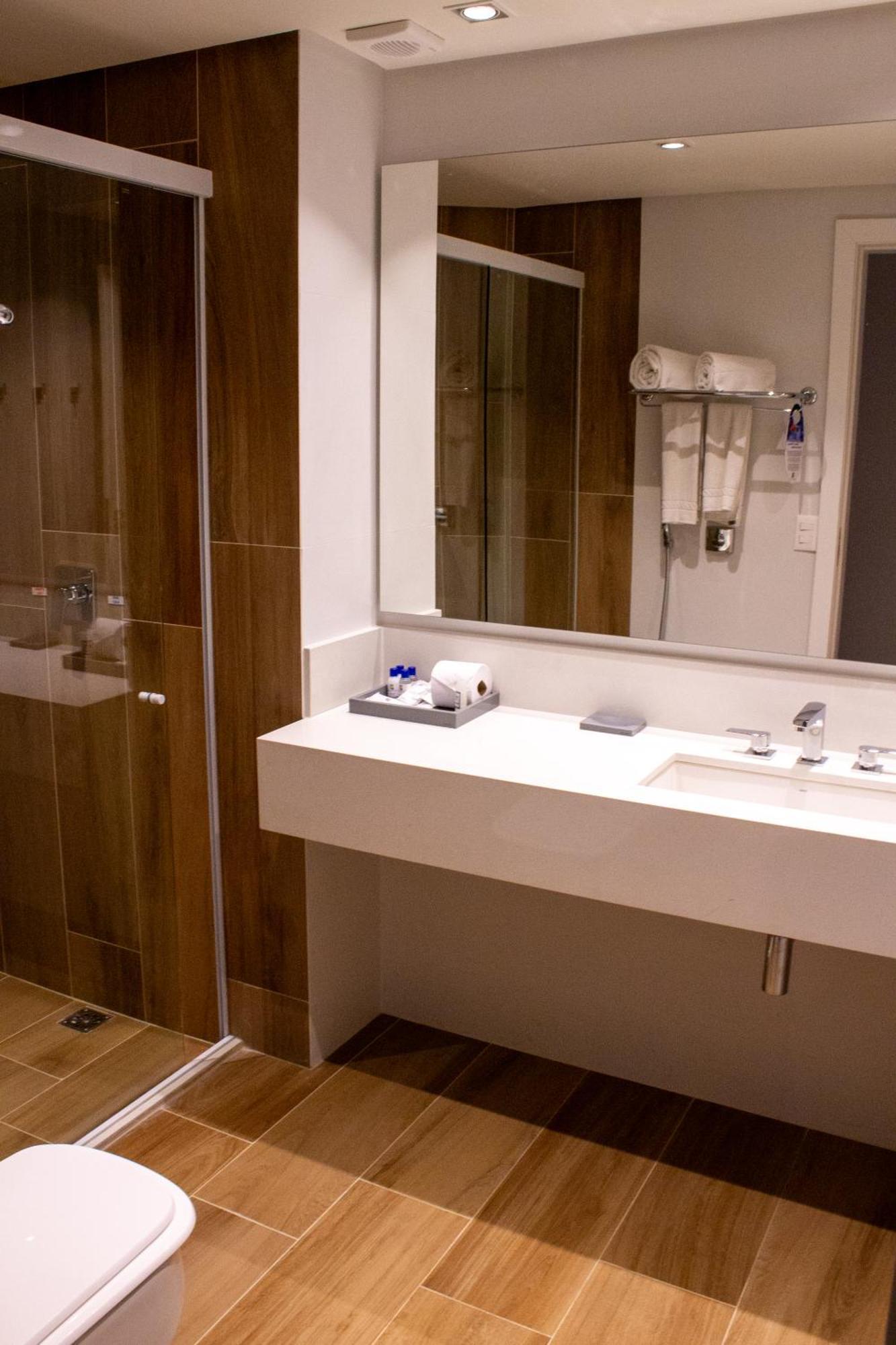 Hotel Senac Ilha Do Boi Vitória Kültér fotó Bathroom